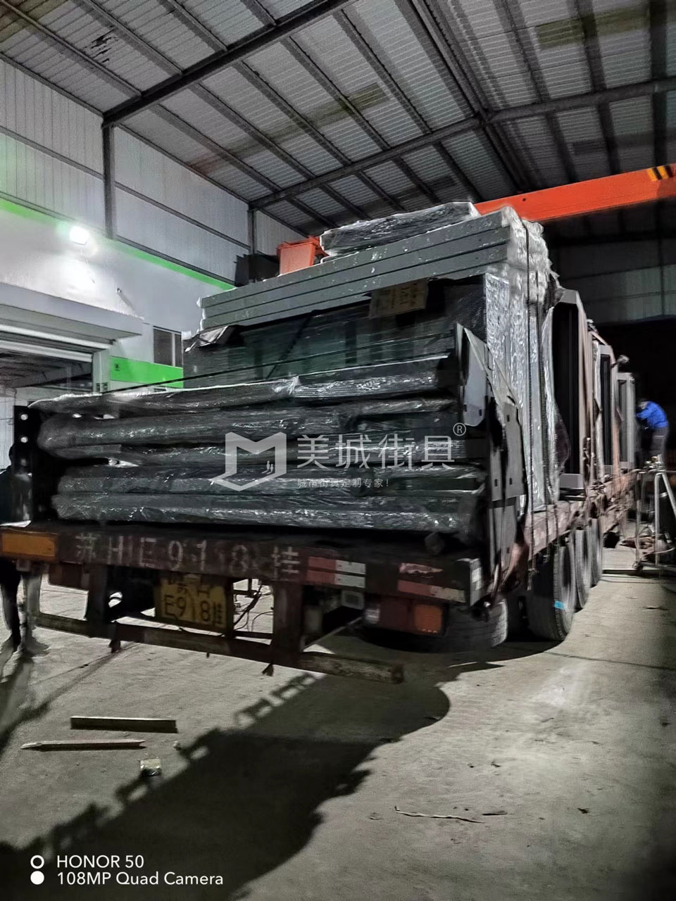2022.10.18美城街具供應(yīng)臺(tái)州第三、四車候車亭發(fā)貨記錄